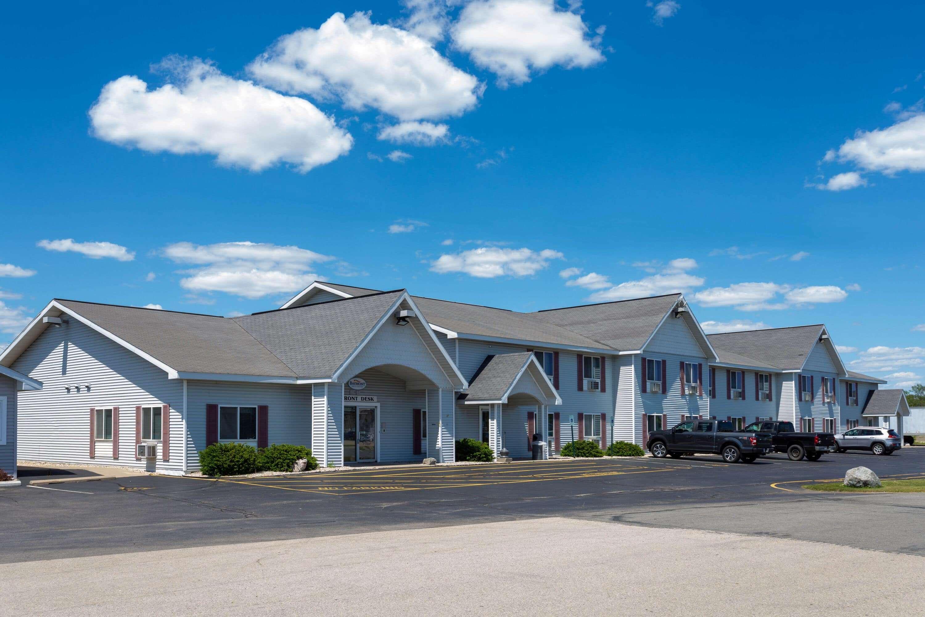 เบย์มอนต์ บาย วินด์แฮม แมริเนตต์ Hotel Marinette ภายนอก รูปภาพ