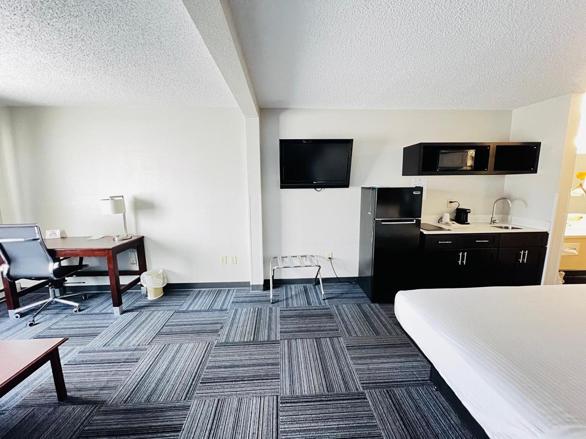 เบย์มอนต์ บาย วินด์แฮม แมริเนตต์ Hotel Marinette ภายนอก รูปภาพ