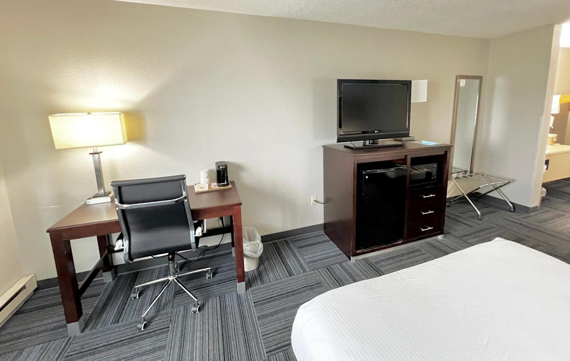 เบย์มอนต์ บาย วินด์แฮม แมริเนตต์ Hotel Marinette ภายนอก รูปภาพ