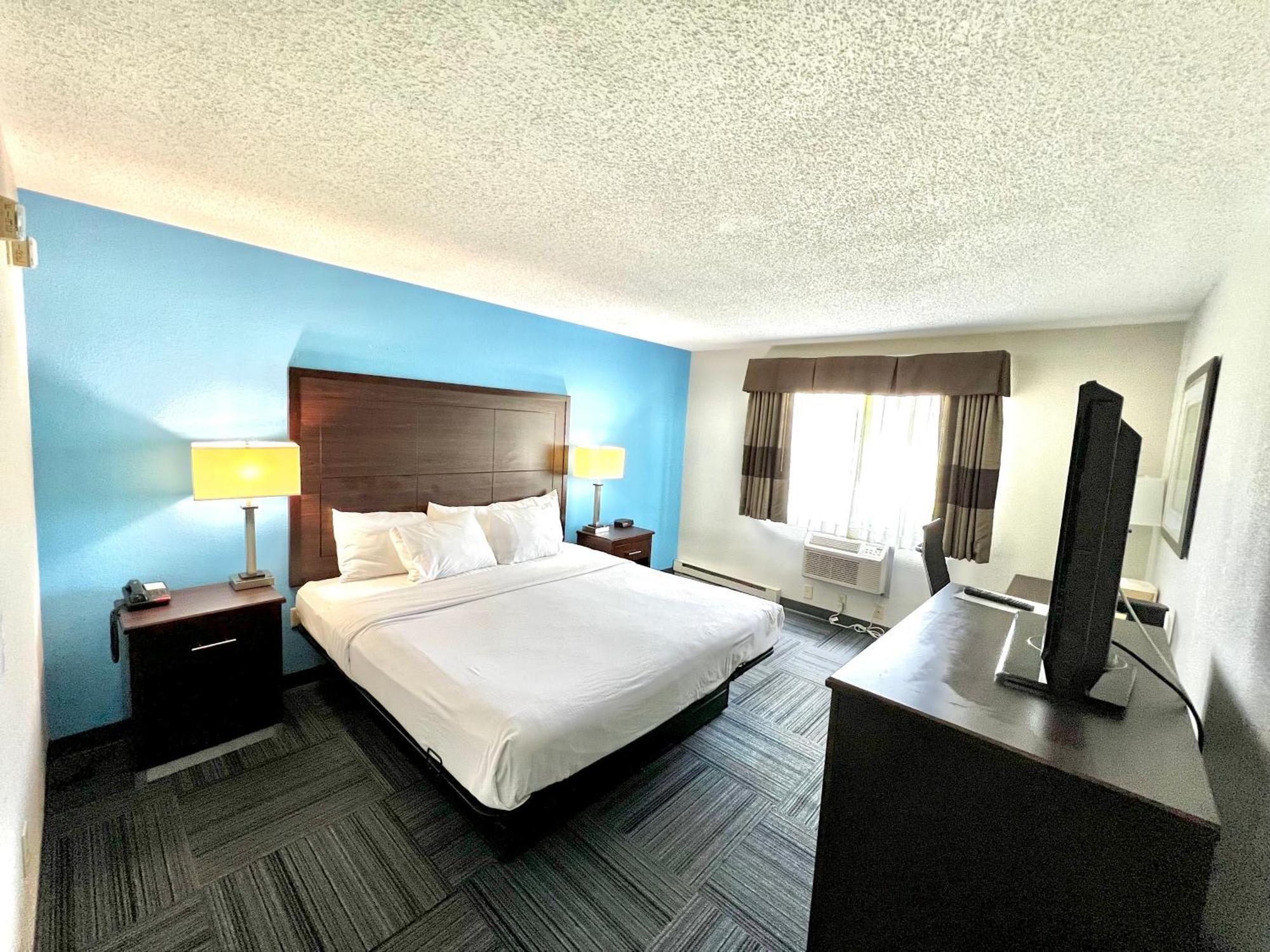 เบย์มอนต์ บาย วินด์แฮม แมริเนตต์ Hotel Marinette ภายนอก รูปภาพ