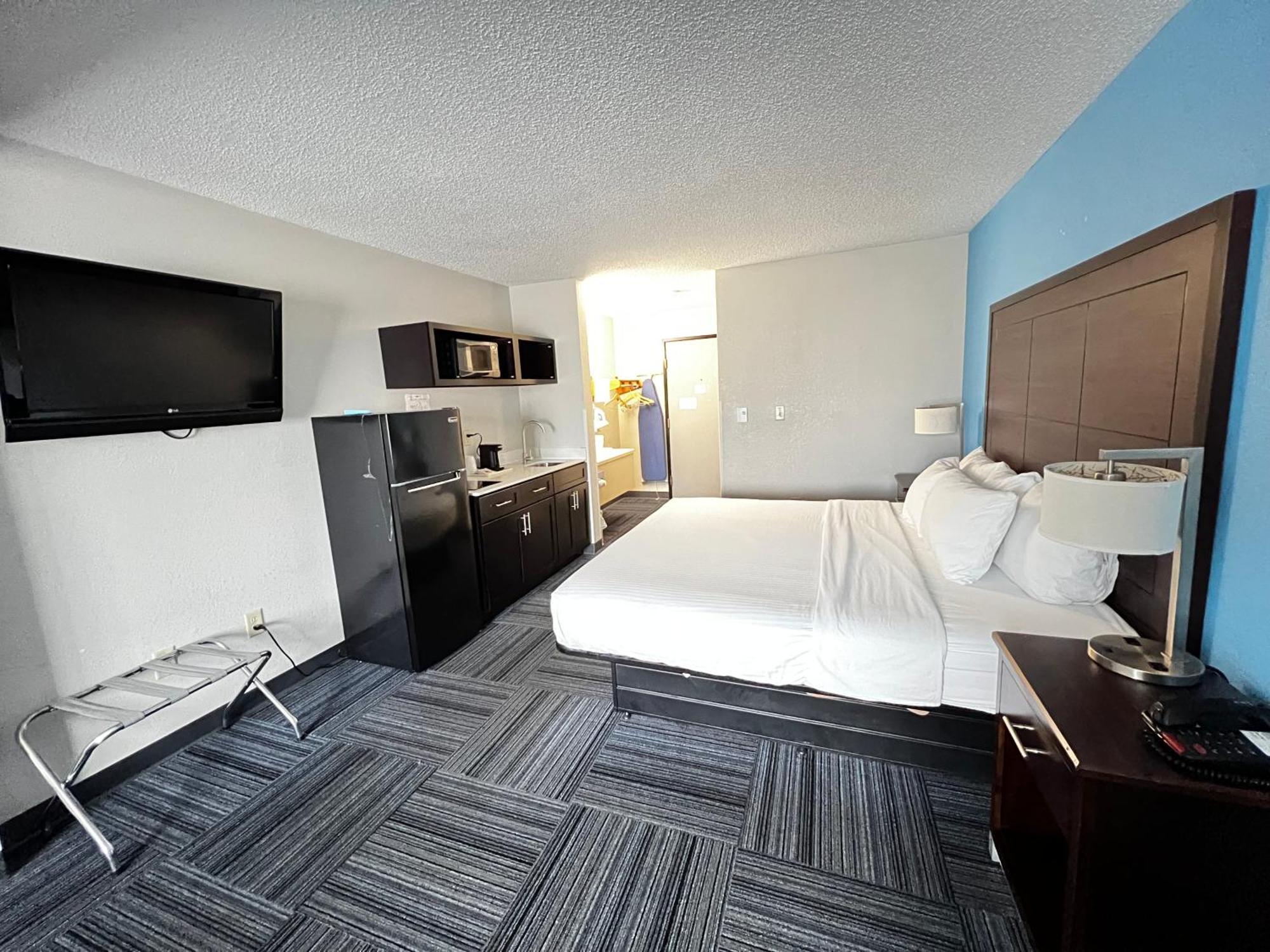 เบย์มอนต์ บาย วินด์แฮม แมริเนตต์ Hotel Marinette ภายนอก รูปภาพ